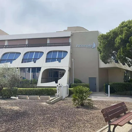 4 Pers Avec Piscine Et Terrasse, Port Camargue - Fr-1-250-167 Apartmán