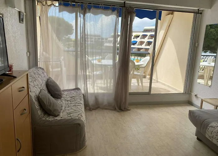 4 Pers Avec Piscine Et Terrasse, Port Camargue - Fr-1-250-167