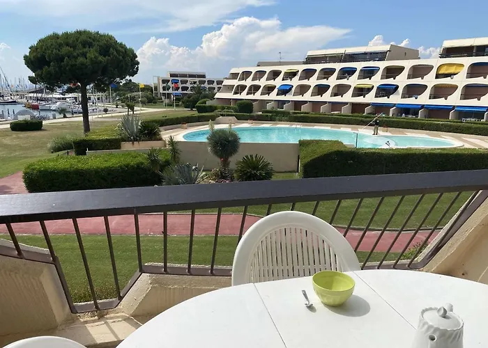 4 Pers Avec Piscine Et Terrasse, Port Camargue - Fr-1-250-167 *